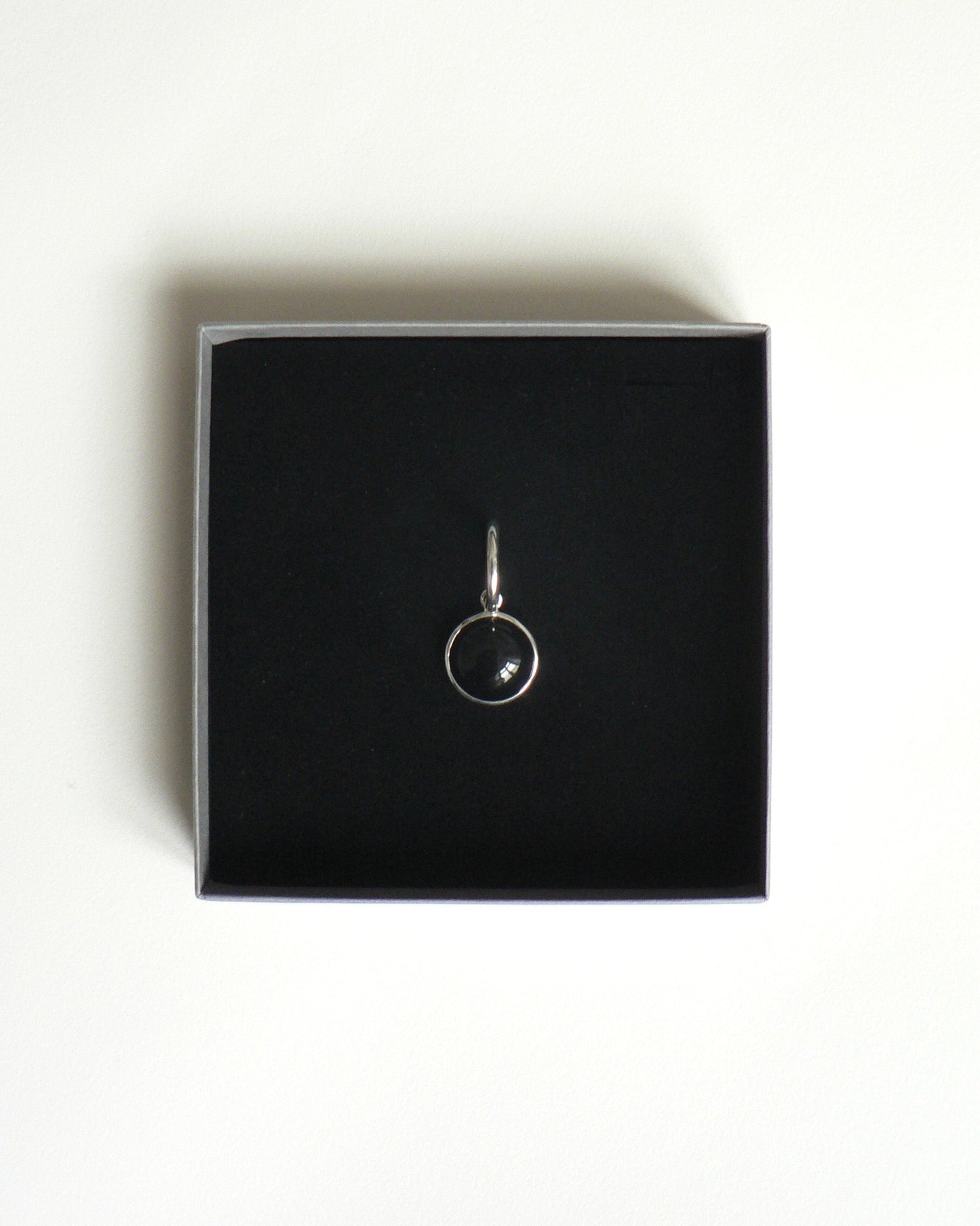 Mutual Pendant
