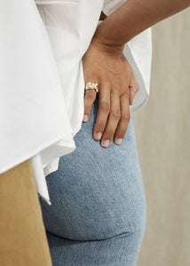Ava Ring